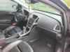 Opel Astra J Sports Tourer 1.4 Turbo 16V Vehículo de desguace (2014, Negro)