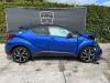 Toyota C-HR skrotbil från 2020