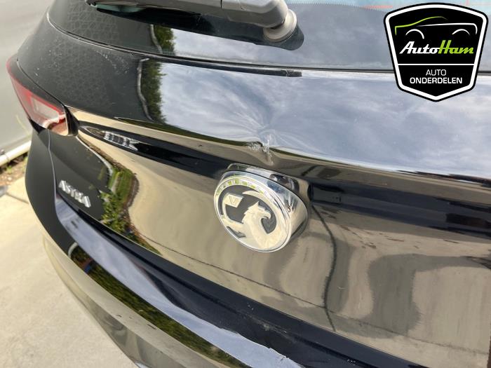 Opel Astra K 1.0 SIDI Turbo 12V Skrotfordon (2019, ZWART)