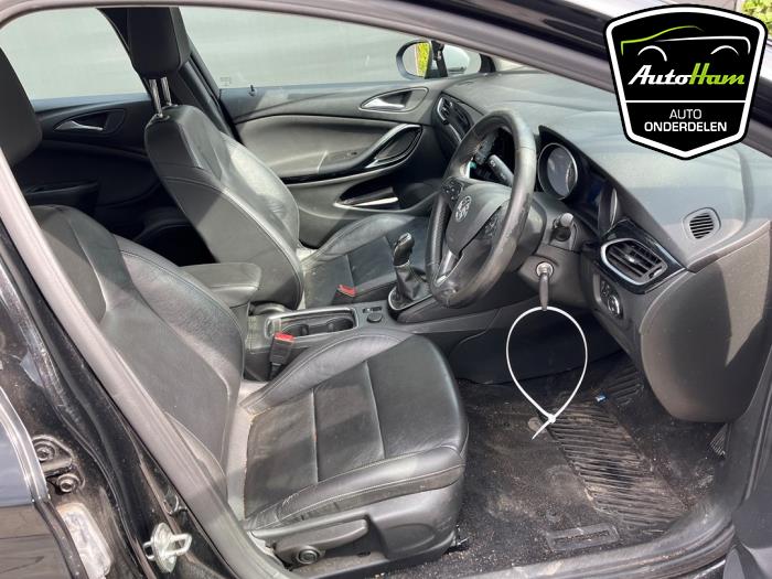 Opel Astra K 1.0 SIDI Turbo 12V Skrotfordon (2019, ZWART)