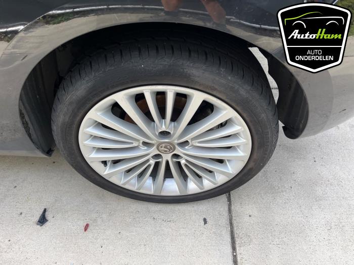 Opel Astra K 1.0 SIDI Turbo 12V Skrotfordon (2019, ZWART)