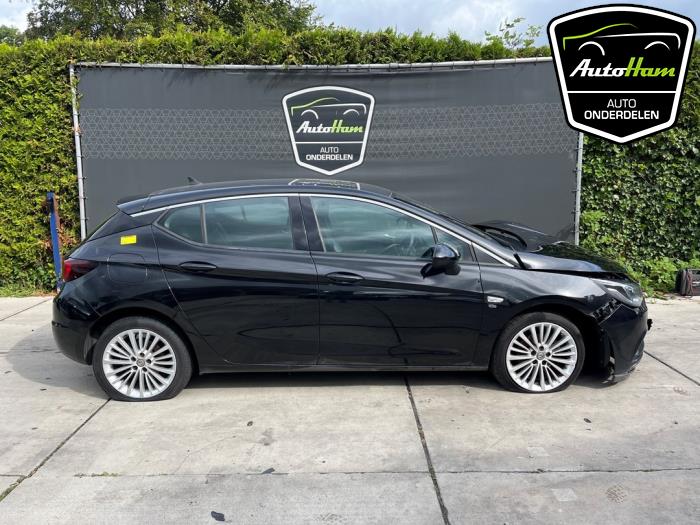 Opel Astra K 1.0 SIDI Turbo 12V Skrotfordon (2019, ZWART)