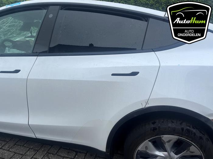 Tesla Model Y Long Range 72kWh Skrotfordon (2023, WIT)