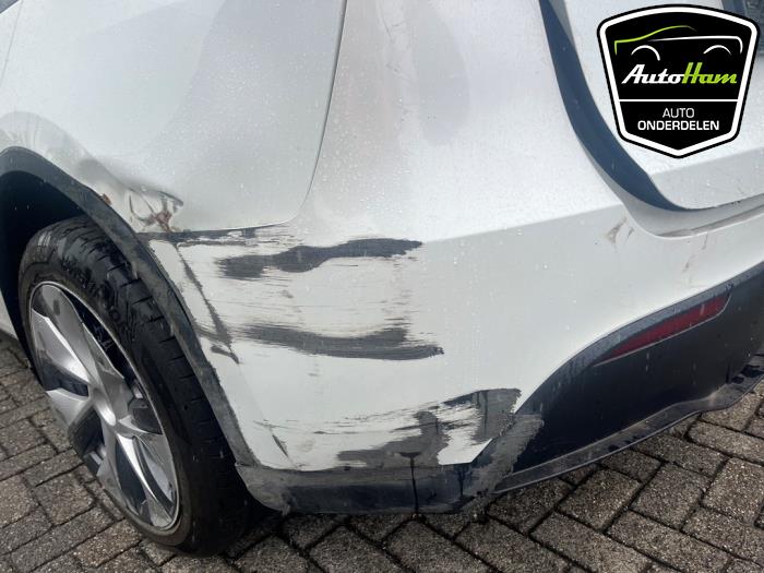 Tesla Model Y Long Range 72kWh Skrotfordon (2023, WIT)