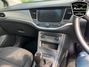 Opel Astra K 1.6 CDTI 136 16V Épave (2018, Léger, Bleu)
