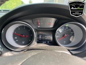 Opel Astra K 1.6 CDTI 136 16V Épave (2018, Léger, Bleu)