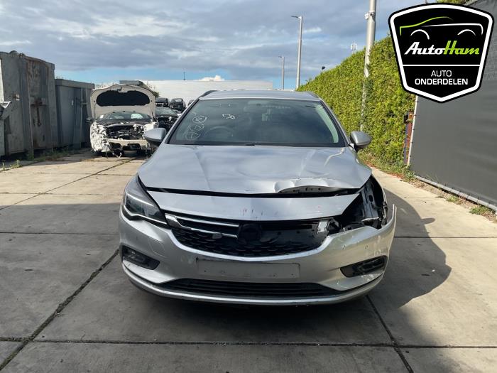Opel Astra K Sports Tourer 1.0 ECOTEC Direct Injection Turbo 12V Épave (2019, Gris argenté)