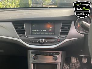 Opel Astra K Sports Tourer 1.0 ECOTEC Direct Injection Turbo 12V Épave (2019, Gris argenté)