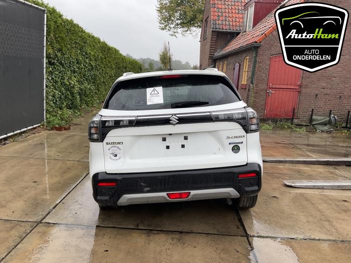 Suzuki S-Cross 1.4 Boosterjet Smart Hybrid Épave (2023, Blanc)