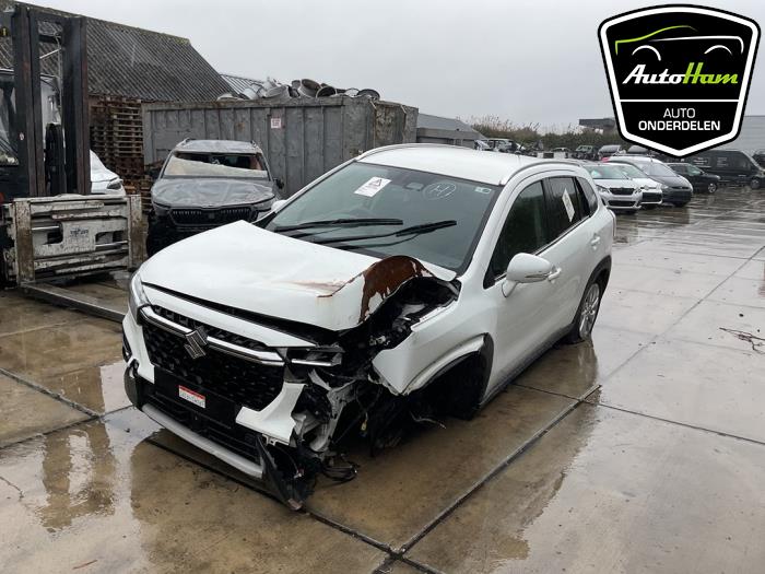 Suzuki S-Cross 1.4 Boosterjet Smart Hybrid Épave (2023, Blanc)