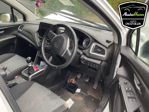 Suzuki S-Cross 1.4 Boosterjet Smart Hybrid Épave (2023, Blanc)