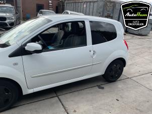 Renault Twingo II 1.2 16V Samochód złomowany (2013, Bialy)