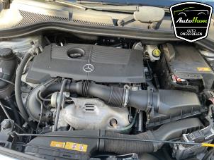 Mercedes B 1.6 B-200 BlueEFFICIENCY Turbo 16V Épave (2014, Gris)