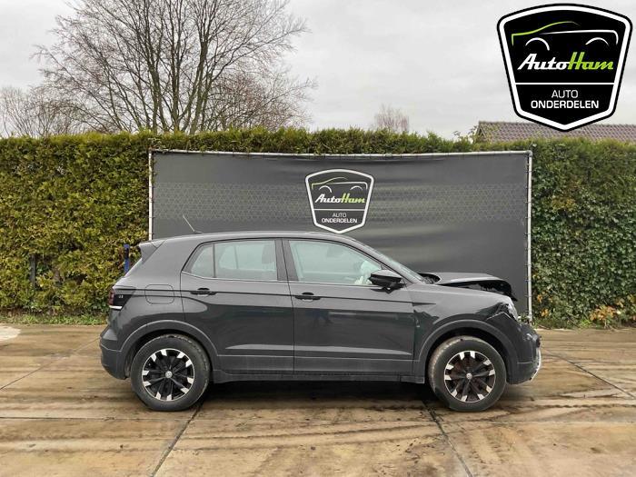 Volkswagen T-Cross 1.0 TSI 95 12V Skrotfordon (2020, GRIJS)
