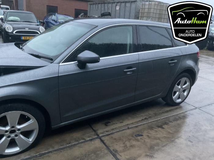 Audi A3 Sportback 1.4 TFSI 16V Épave (2015, Foncé, Gris)
