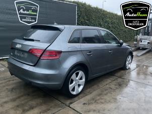 Audi A3 Sportback 1.4 TFSI 16V Épave (2015, Foncé, Gris)