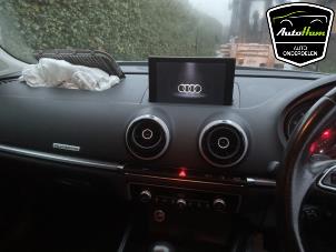 Audi A3 Sportback 1.4 TFSI 16V Épave (2015, Foncé, Gris)