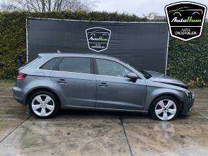 Audi A3 Sportback 1.4 TFSI 16V Épave (2015, Foncé, Gris)
