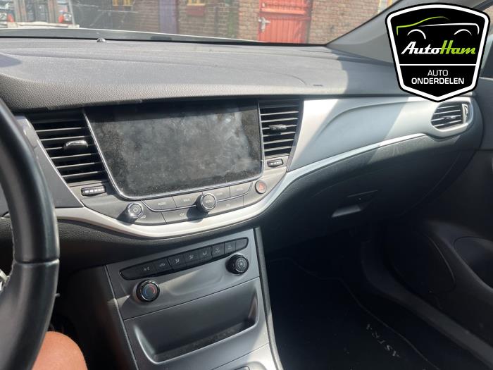 Opel Astra K 1.6 CDTI 110 16V Épave (2018, Gris argenté)