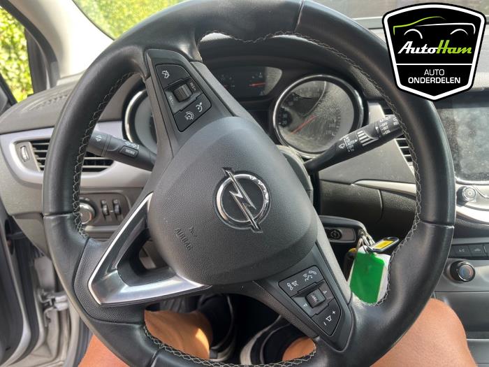 Opel Astra K 1.6 CDTI 110 16V Épave (2018, Gris argenté)