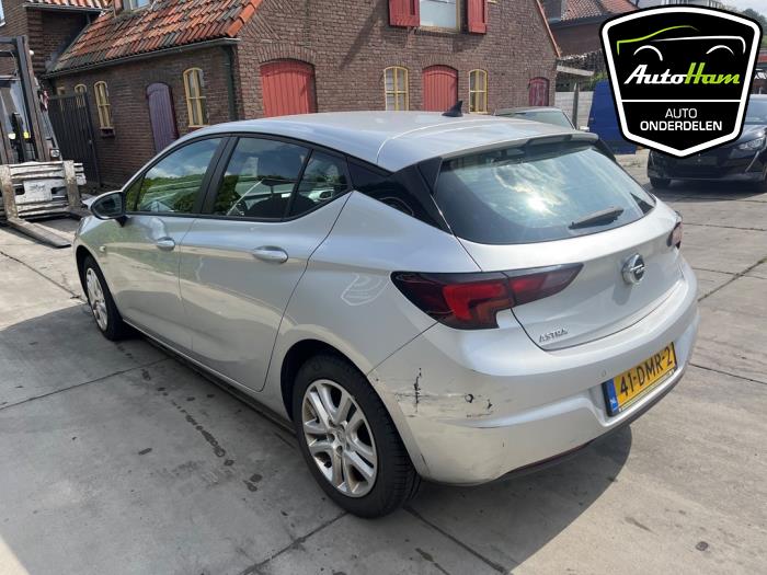 Opel Astra K 1.6 CDTI 110 16V Épave (2018, Gris argenté)