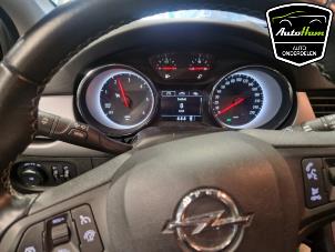 Opel Astra K 1.6 CDTI 110 16V Épave (2018, Gris argenté)