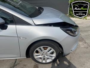 Opel Astra K 1.6 CDTI 110 16V Épave (2018, Gris argenté)