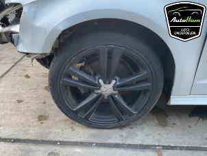 Audi A3 Sportback 1.6 TDI Ultra 16V Épave (2015, Blanc)