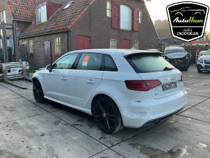 Audi A3 Sportback 1.6 TDI Ultra 16V Épave (2015, Blanc)