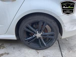 Audi A3 Sportback 1.6 TDI Ultra 16V Épave (2015, Blanc)