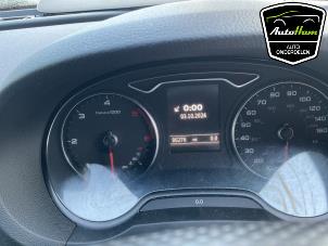 Audi A3 Sportback 1.6 TDI Ultra 16V Épave (2015, Blanc)