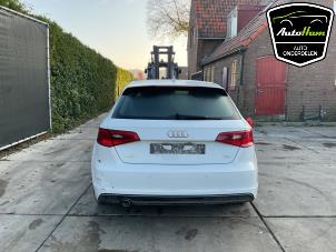 Audi A3 Sportback 1.6 TDI Ultra 16V Épave (2015, Blanc)