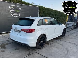 Audi A3 Sportback 1.6 TDI Ultra 16V Épave (2015, Blanc)