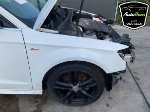 Audi A3 Sportback 1.6 TDI Ultra 16V Épave (2015, Blanc)