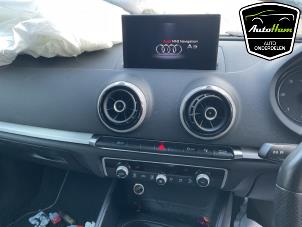 Audi A3 Sportback 1.6 TDI Ultra 16V Épave (2015, Blanc)
