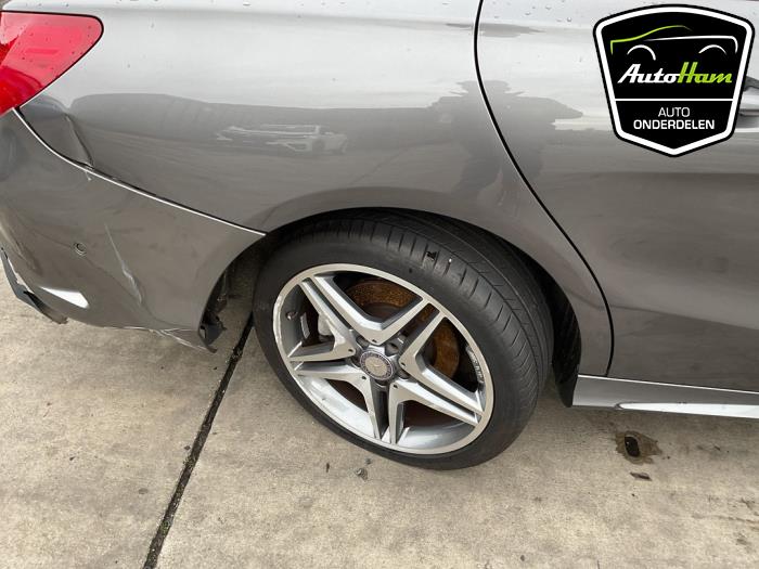 Mercedes CLA 1.6 CLA-180 16V Épave (2016, Gris)
