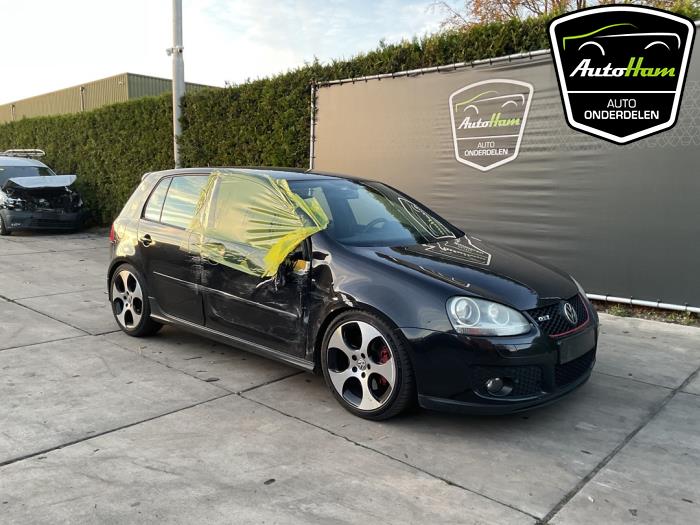 Volkswagen Golf V 2.0 GTI 16V FSI Turbo Samochód złomowany (2007, Czarny)