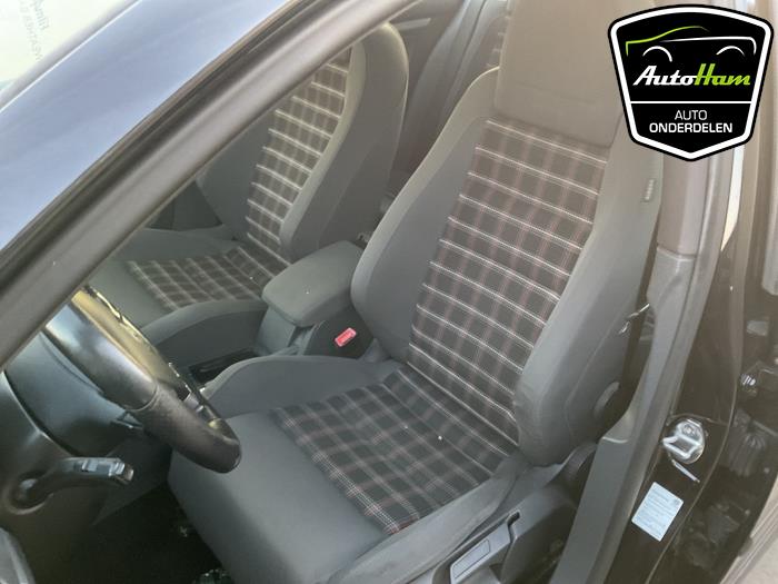 Volkswagen Golf V 2.0 GTI 16V FSI Turbo Samochód złomowany (2007, Czarny)