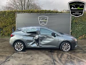 Opel Astra K 1.0 Turbo 12V Épave (2016, Gris)