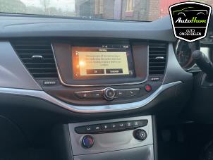 Opel Astra K 1.0 Turbo 12V Épave (2016, Gris)