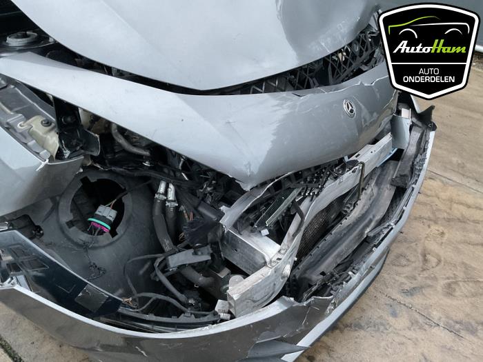 Mercedes A 1.3 A-180 Turbo 16V Épave (2019, Gris)