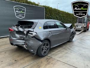 Mercedes A 1.3 A-180 Turbo 16V Épave (2019, Gris)