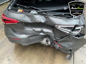 Mercedes A 1.3 A-180 Turbo 16V Épave (2019, Gris)