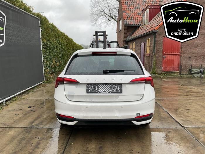 Skoda Scala 1.0 TSI 115 Épave (2024, Blanc)