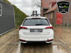Skoda Scala 1.0 TSI 115 Épave (2024, Blanc)
