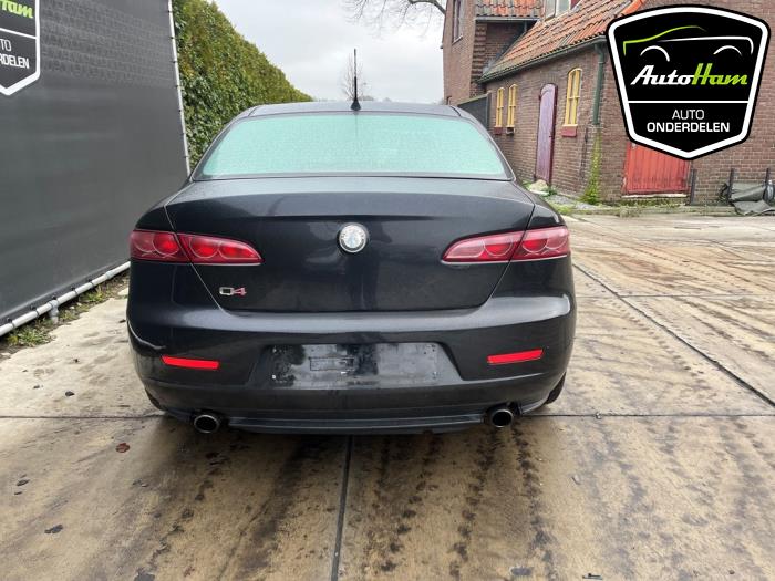Alfa Romeo 159 3.2 JTS V6 24V Q4 Épave (2008, Noir)