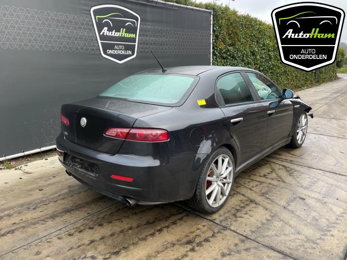 Alfa Romeo 159 3.2 JTS V6 24V Q4 Épave (2008, Noir)