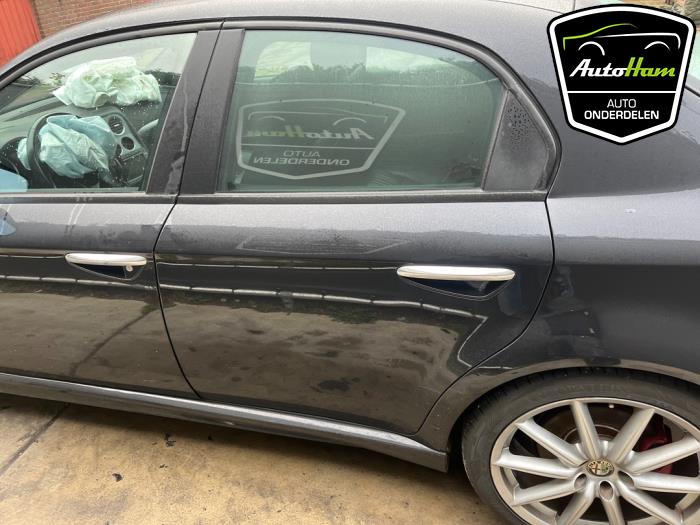 Alfa Romeo 159 3.2 JTS V6 24V Q4 Épave (2008, Noir)