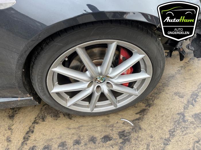Alfa Romeo 159 3.2 JTS V6 24V Q4 Épave (2008, Noir)