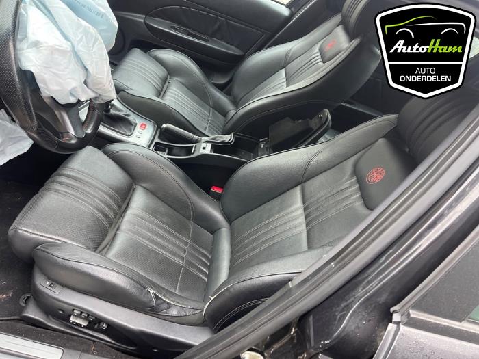 Alfa Romeo 159 3.2 JTS V6 24V Q4 Épave (2008, Noir)